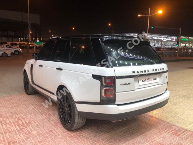 2019 لاند روفر رينج روفر فوج ان اي