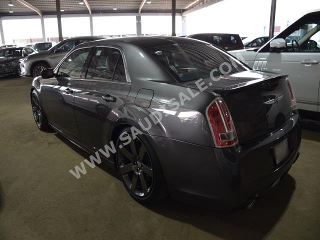 2014 Chrysler 300 SRT