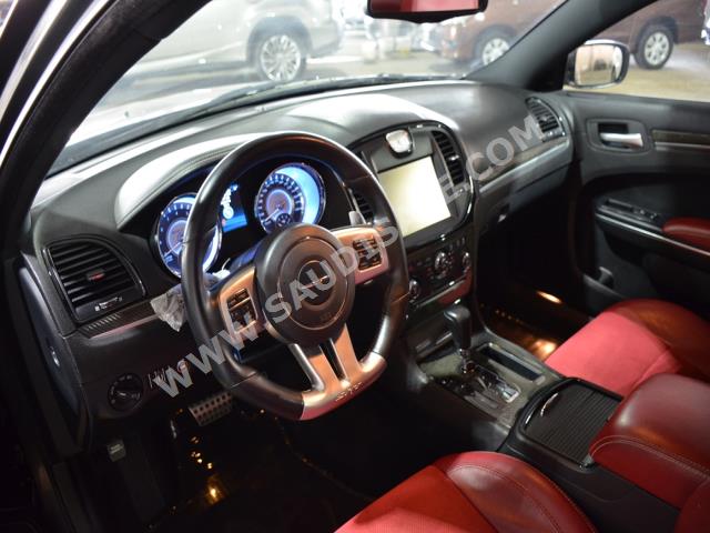 2014 Chrysler 300 SRT