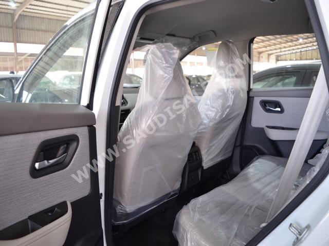 2023 نيسان اكس - ترايل