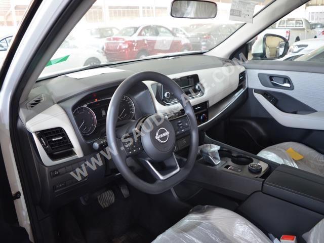 2023 نيسان اكس - ترايل