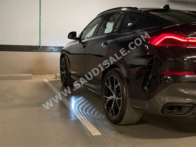 2021 بي ام دبليو الفئة اكس 6 إم كت