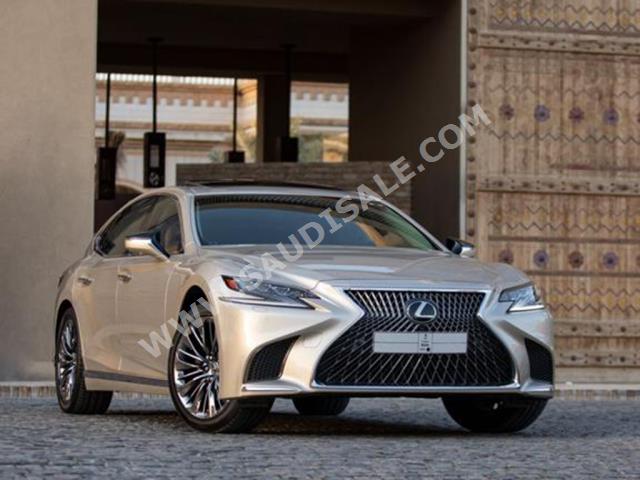 2018 لكزس إل إس 350