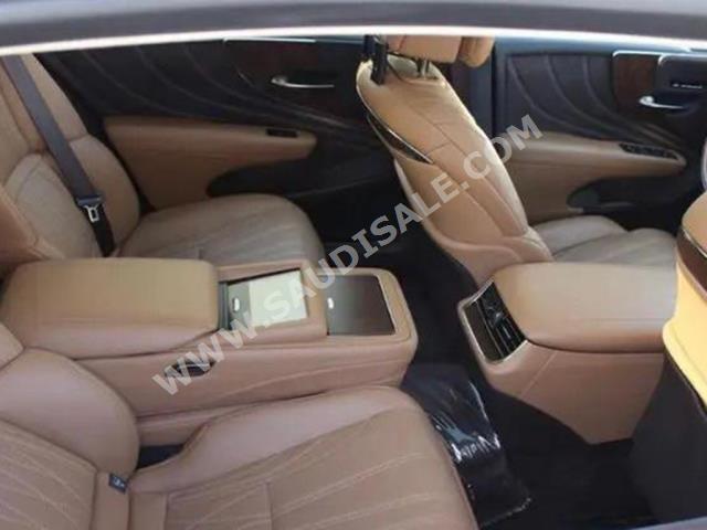 2018 Lexus LS 350