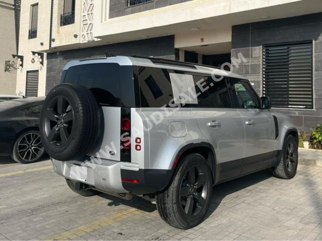 2020 لاند روفر ديفيندر اتش اس اي