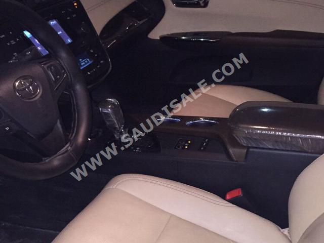 2014 Toyota Avalon Limited
