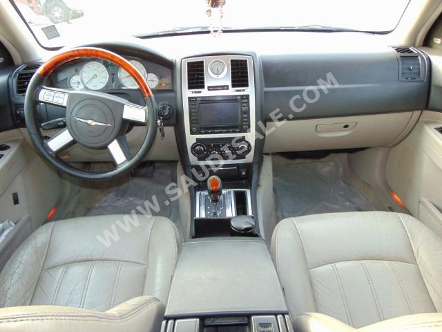 2006 كرايسلر 300 هيمى