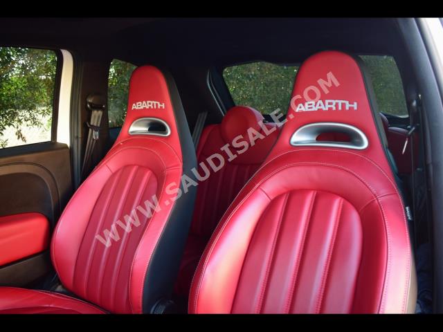 2020 فيات ابارث 595 كومبيتزيون