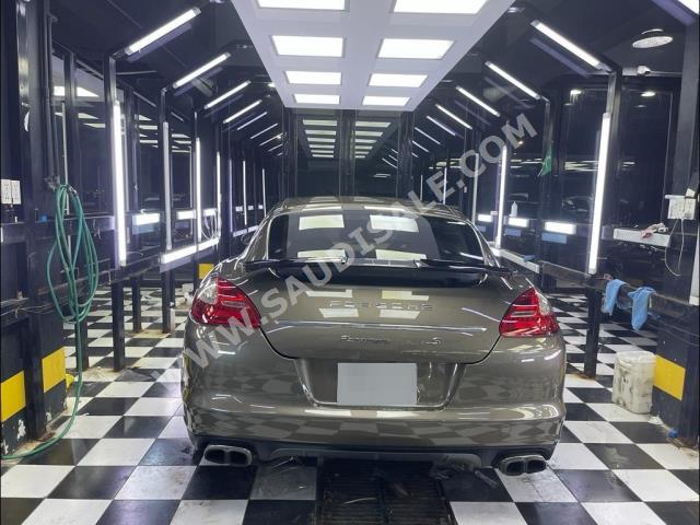 2010 بورش بانميرا توربو