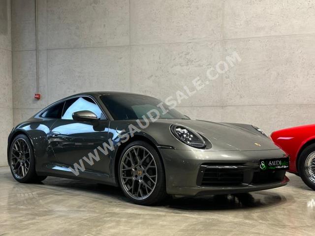 2021 بورش 911 كاريرا