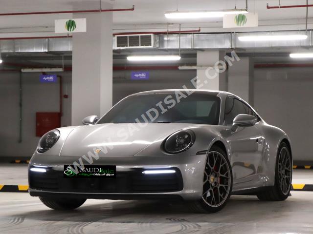 2023 بورش 911 كاريرا 4 اس