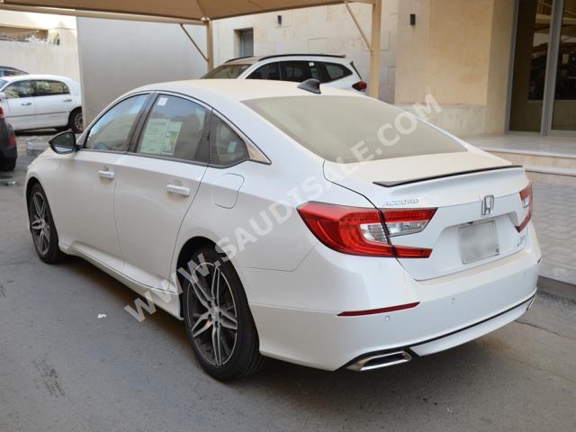 2022 هوندا اكورد سبورت