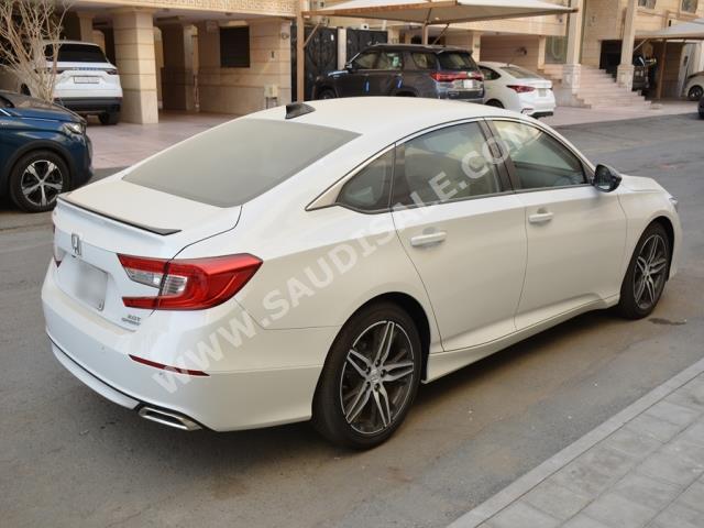 2022 هوندا اكورد سبورت