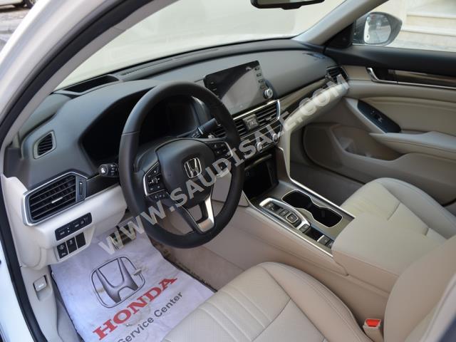 2022 هوندا اكورد سبورت