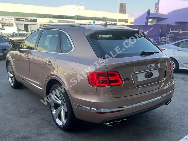 2020 بنتلي بنتايجا