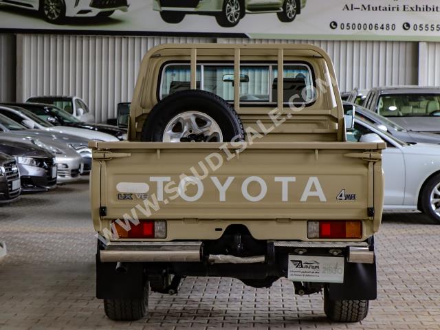 2015 تويوتا لاند كروزر شاص
