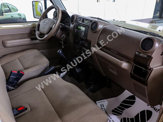 2015 تويوتا لاند كروزر شاص