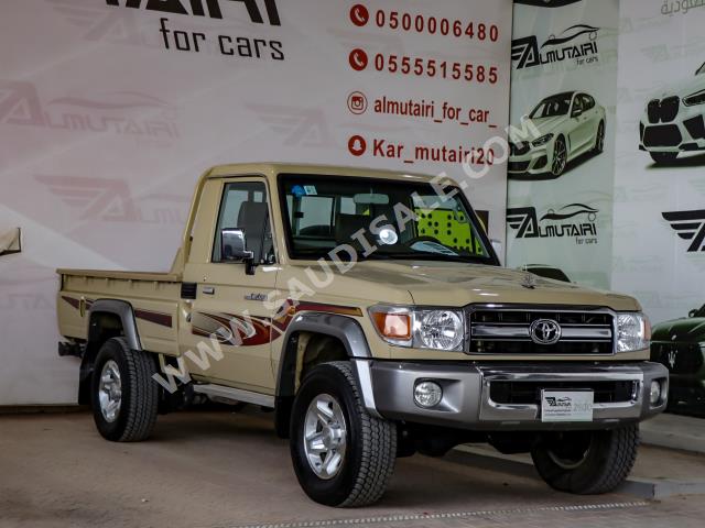 2015 تويوتا لاند كروزر شاص
