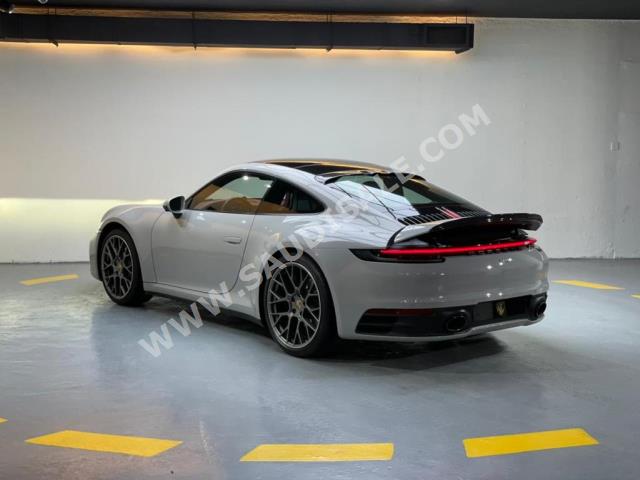 2020 Porsche 911 Carrera