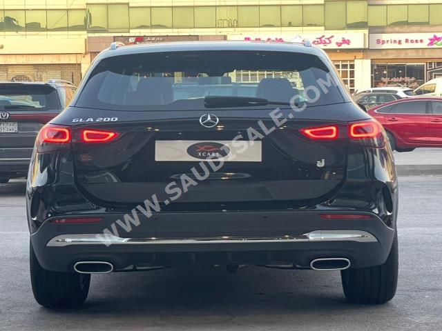 2023 مرسيدس - بنز جي إل أي 200