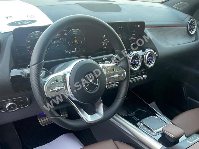 2023 مرسيدس - بنز جي إل أي 200