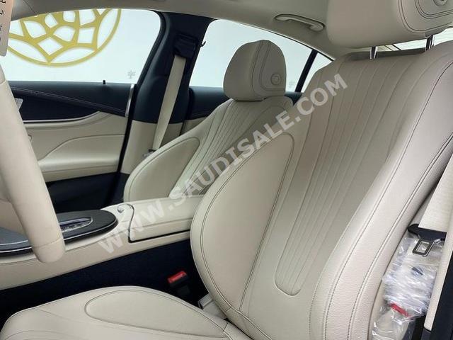 2022 مرسيدس - بنز سي إل إس 350