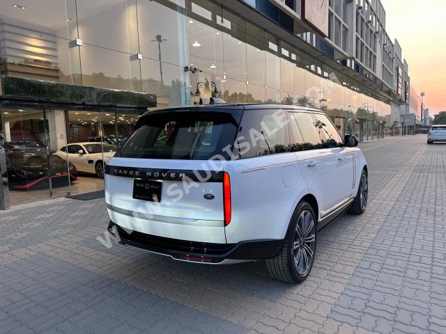 2023 لاند روفر رينج روفر اوتوبيوغرافي