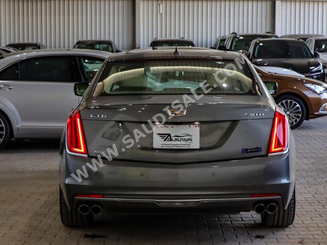 2017 كاديلاك سي تي 6