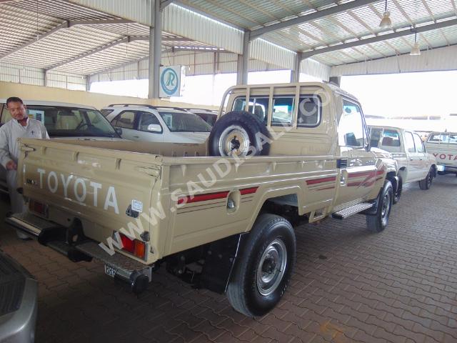 2011 Toyota Land Cruiser LX