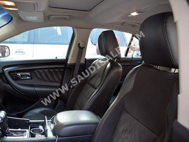 2010 Ford Taurus SHO