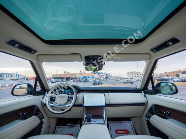 2024 لاند روفر رينج روفر اتش اس اي