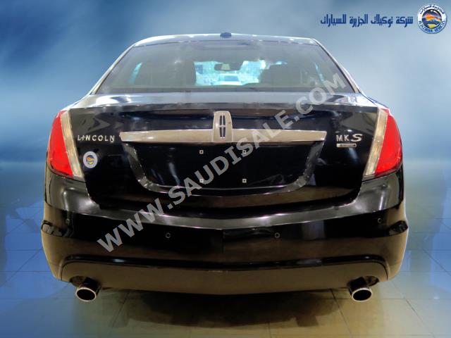 2011 Lincoln MKS