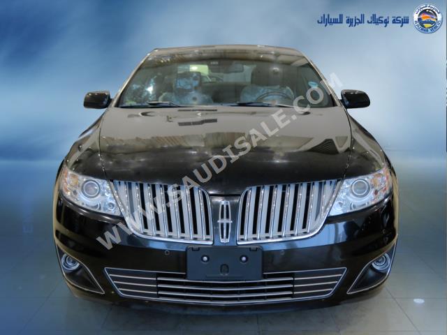 2011 Lincoln MKS