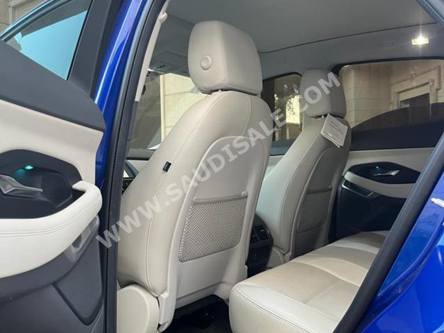 2020 جاكوار اي-بيس