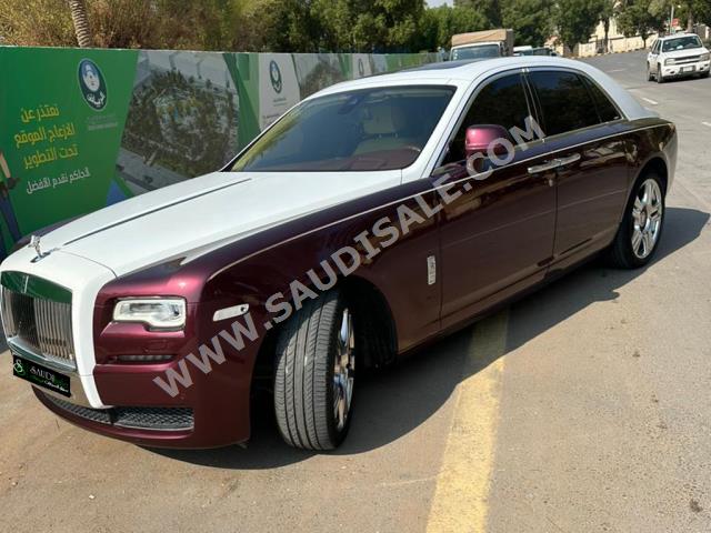 2015 رولز رويس قوست