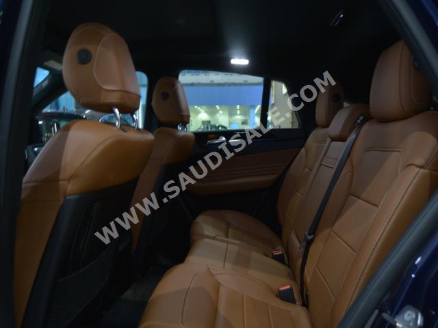 2019 مرسيدس - بنز جي إل إي 400