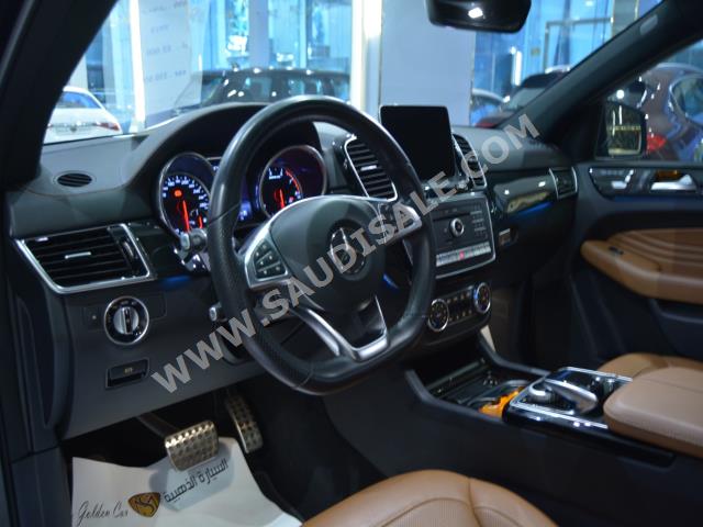 2019 مرسيدس - بنز جي إل إي 400