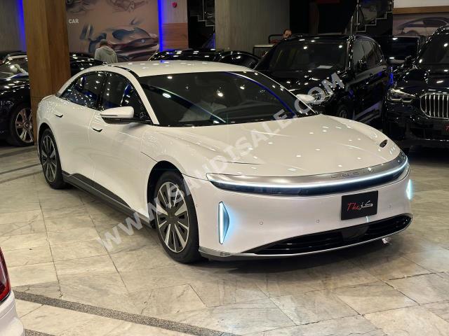 2024 لوسيد اير بيور