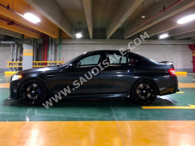 2016 BMW M Series M5