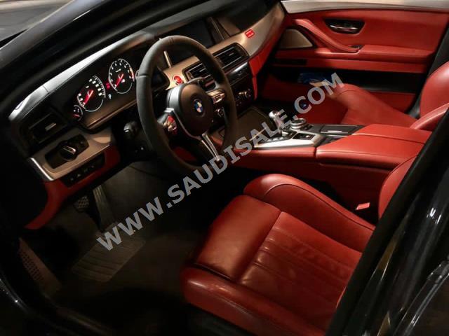 2016 BMW M Series M5