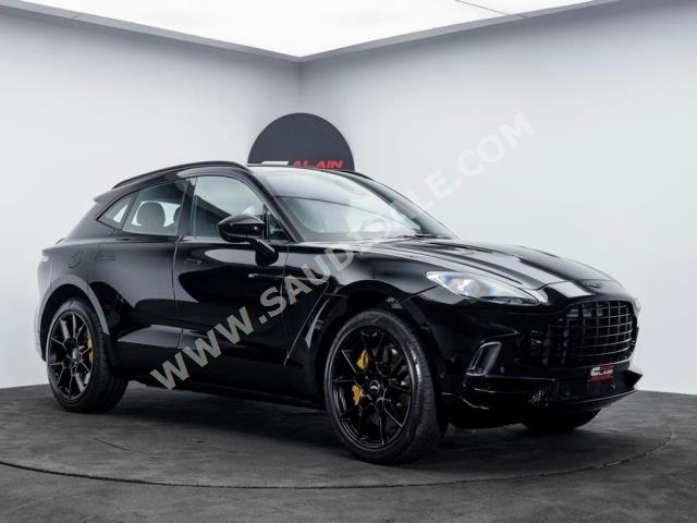 2021 استون مارتن دي بي اكس