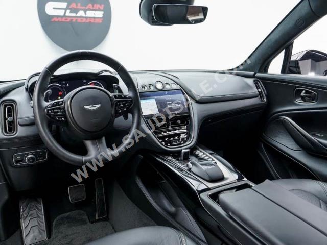 2021 استون مارتن دي بي اكس