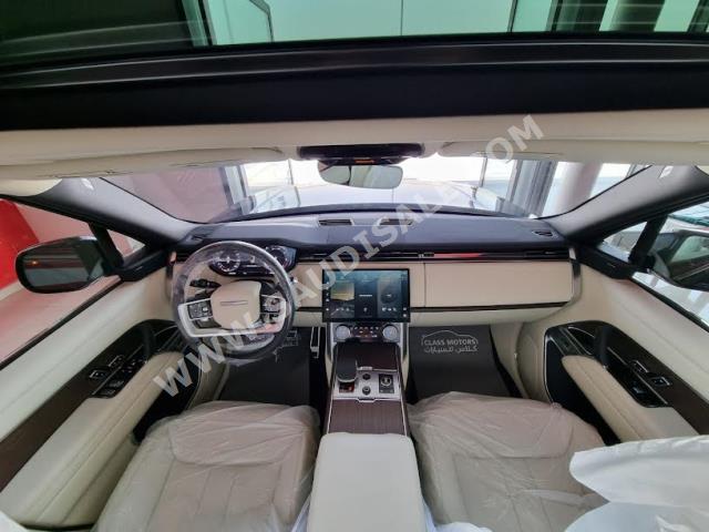 2023 لاند روفر رينج روفر فوج