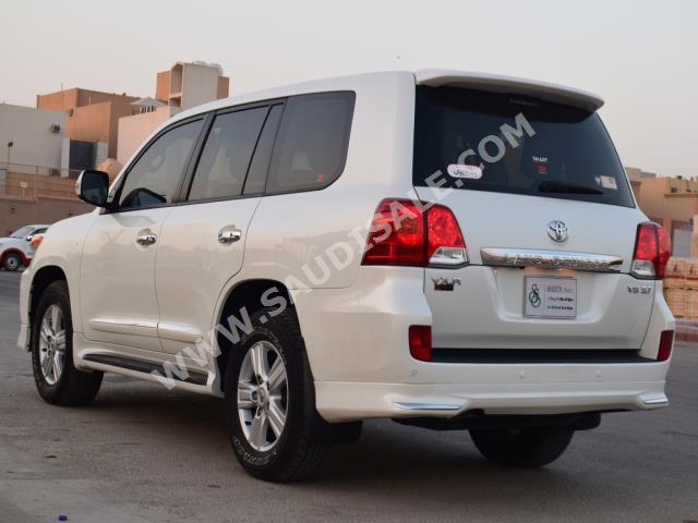 2014 Toyota Land Cruiser VXR