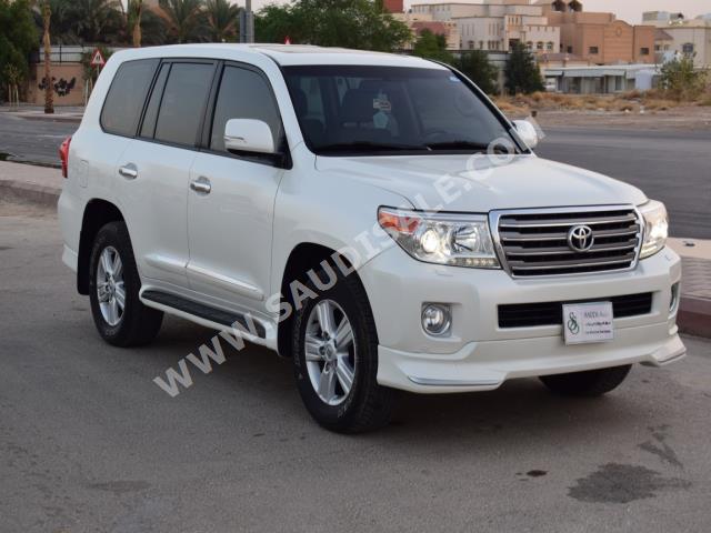 2014 Toyota Land Cruiser VXR