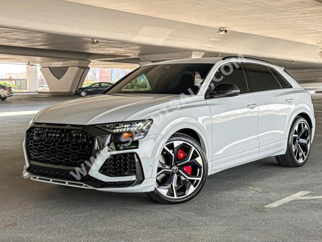 2022 اودي ار اس كيو 8