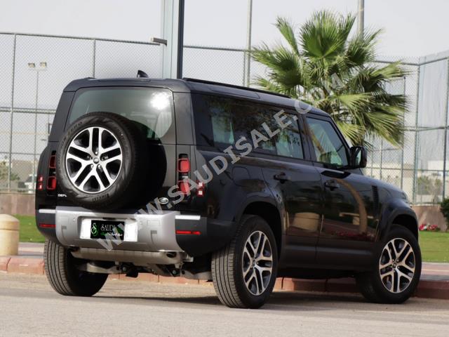 2023 لاند روفر ديفيندر اتش اس اي