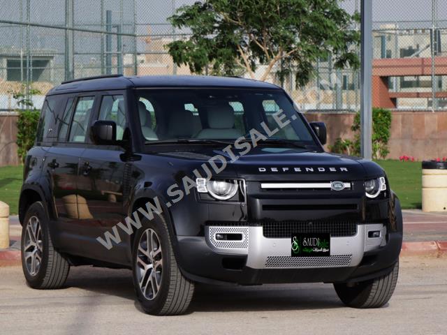 2023 لاند روفر ديفيندر اتش اس اي