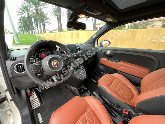 2022 فيات ابارث 595 كومبيتزيون