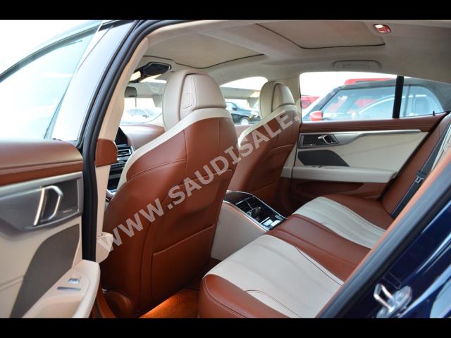 2020 بي ام دبليو الفئة الثامنة إم 850 أي